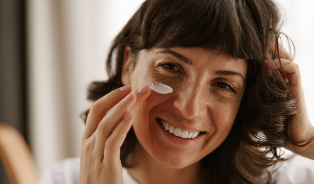Comment choisir sa crème visage jeunesse selon son type de peau ?